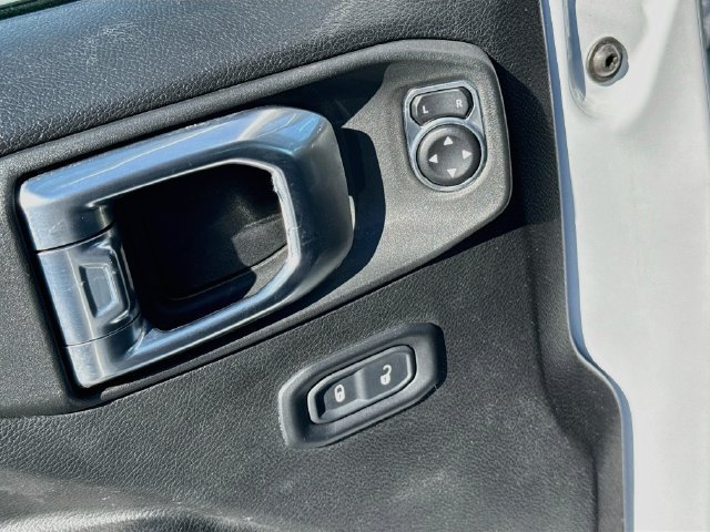 Used 2023 Jeep Wrangler Unlimited Sport AWD/4WD image 25