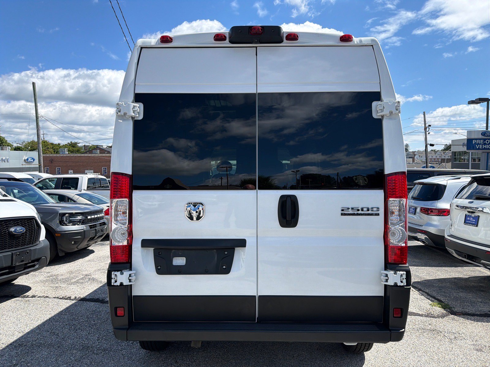 Used 2023 RAM ProMaster 2500 FWD image 5