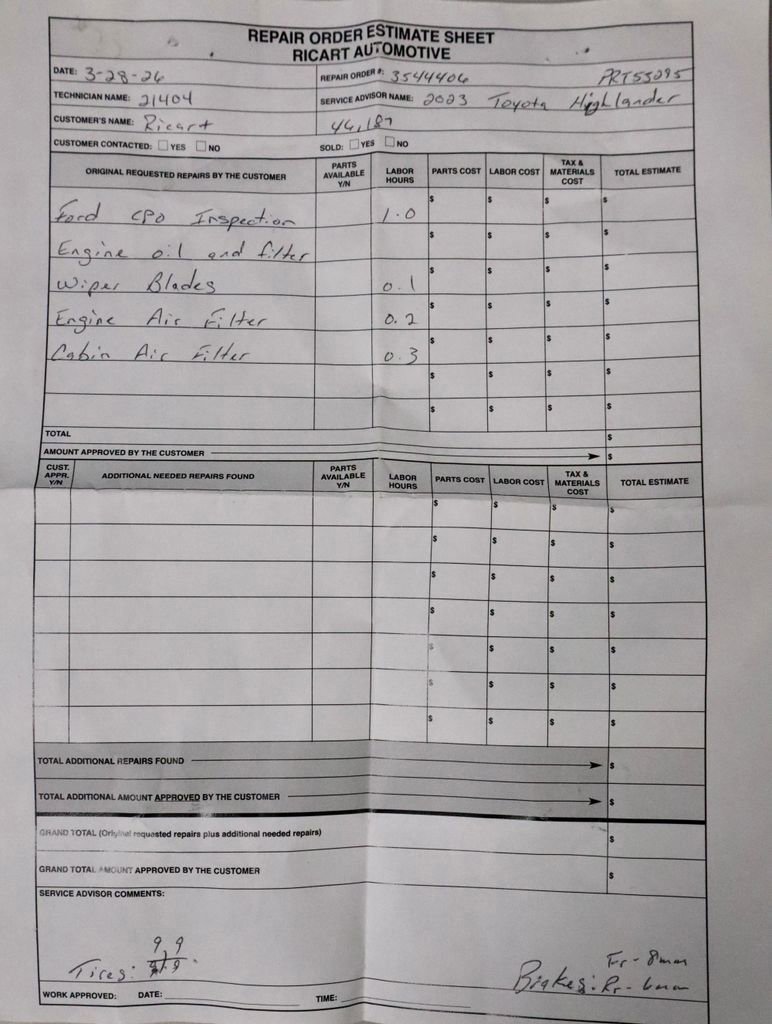 Used 2023 Toyota Highlander XLE AWD/4WD image 13