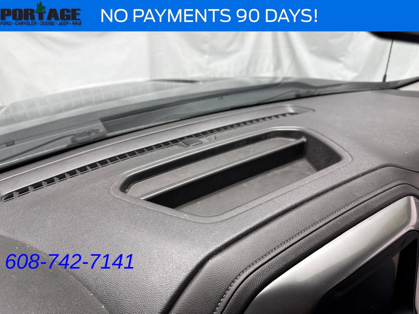 Used 2020 Chevrolet Silverado 1500 LT w/ Convenience Package AWD/4WD image 17
