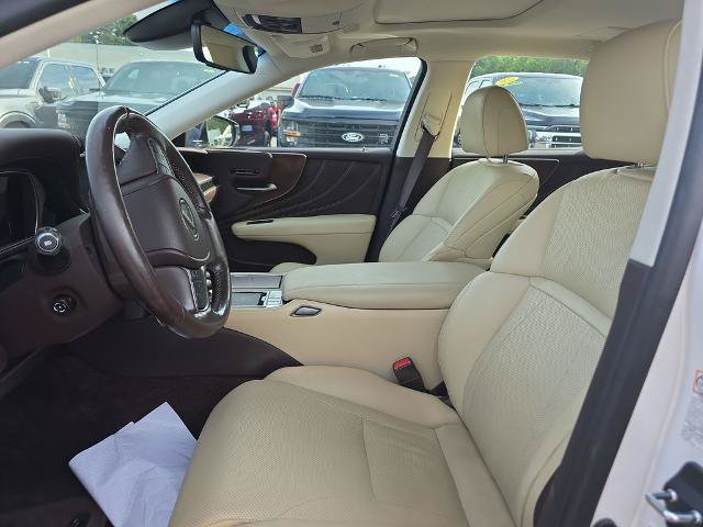 Used 2018 Lexus LS 500 AWD w/ Accessory Package (Z1) image 23