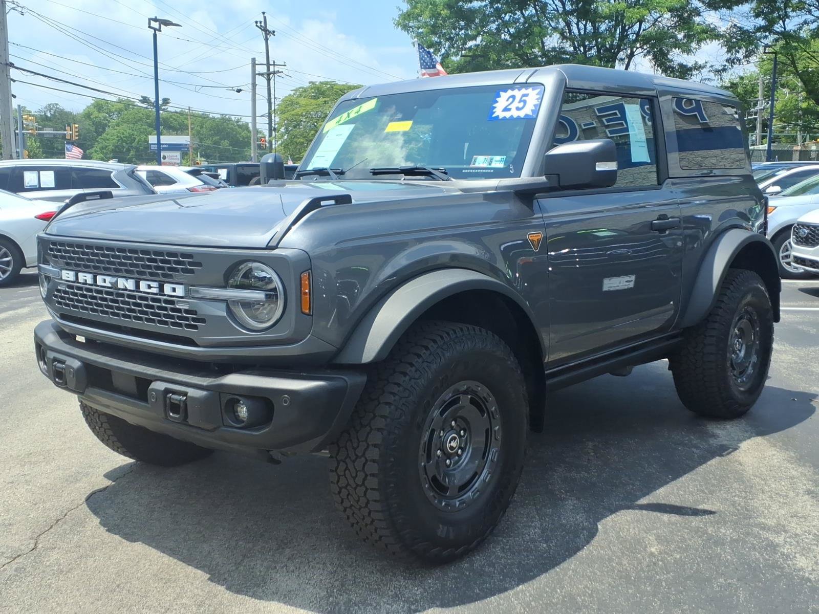 Certified 2025 Ford Bronco Badlands AWD/4WD image 8