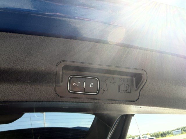 Certified 2020 Ford Explorer XLT w/ Equipment Group 202A AWD/4WD image 34
