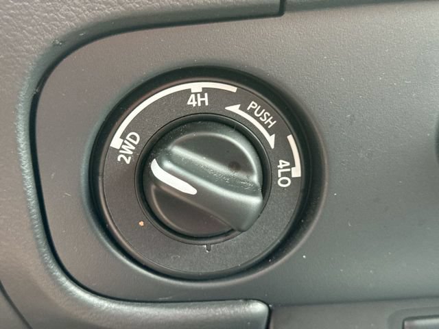 Used 2026 Nissan Frontier SV AWD/4WD image 18