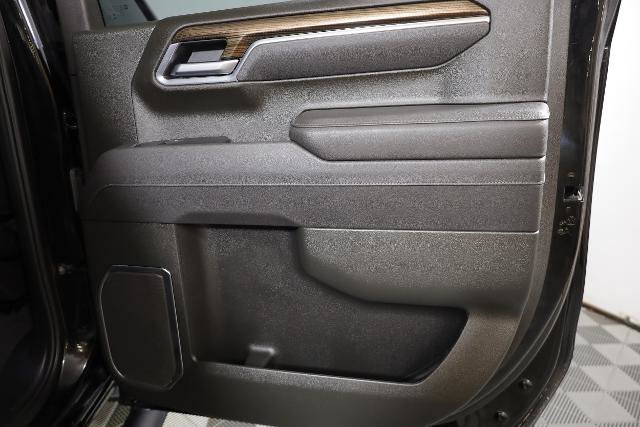 Used 2025 Chevrolet Silverado 1500 LT Trail Boss w/ LT Trail Boss Premium Package AWD/4WD image 37
