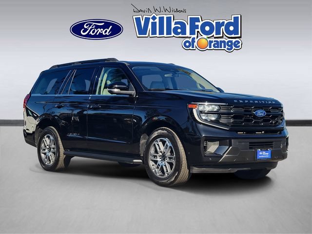 Certified 2025 Ford Expedition Active RWD image 1