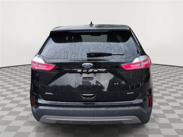 Certified 2024 Ford Edge SEL AWD/4WD image 6