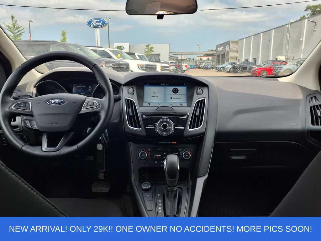 Certified 2018 Ford Focus SEL FWD image 11