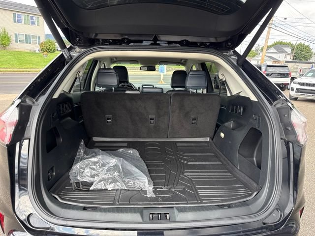 Certified 2022 Ford Edge SEL w/ Sport Appearance Package AWD/4WD image 37