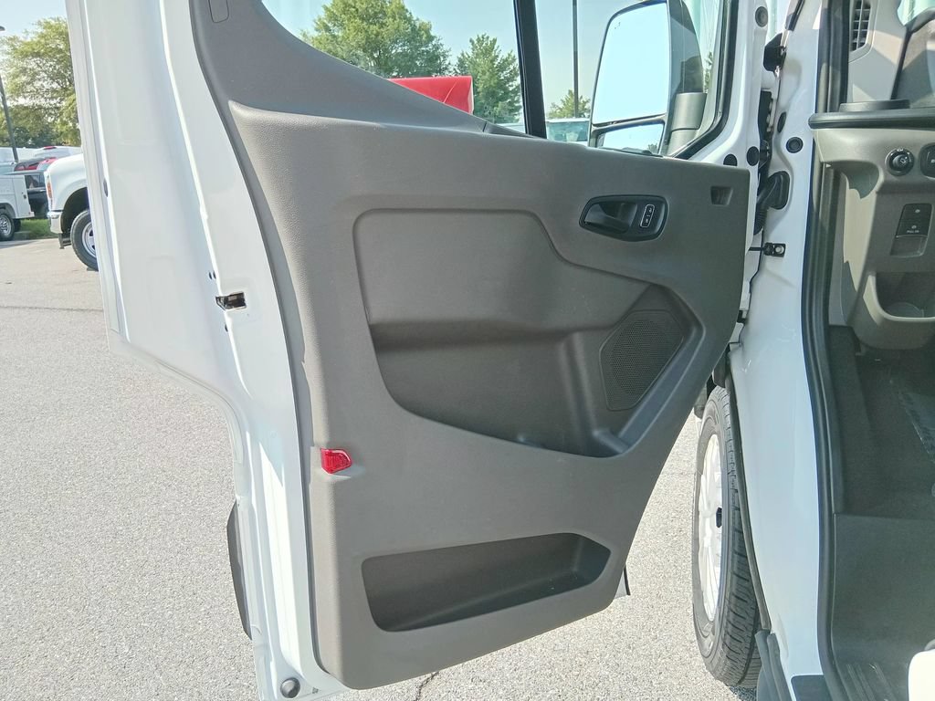 Certified 2025 Ford Transit 350 XLT RWD image 18