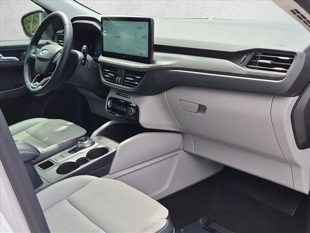 Certified 2025 Ford Escape SE FWD image 19