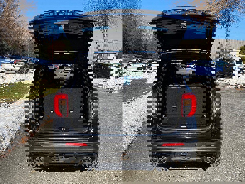 Certified 2020 Ford Explorer ST w/ ST Street Pack image 9