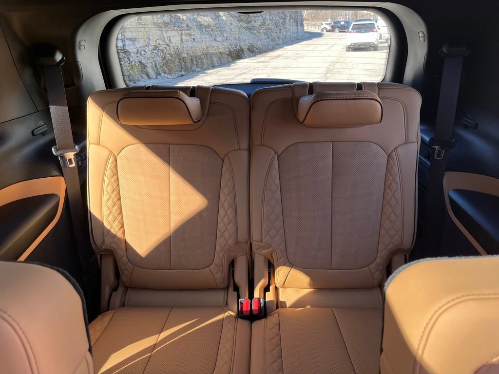 Used 2025 Jeep Grand Cherokee L Summit image 13