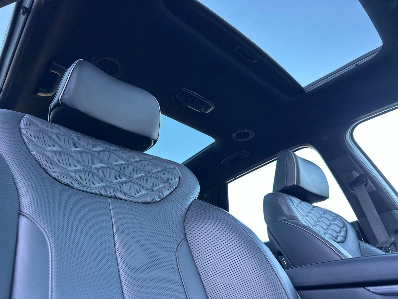 Used 2022 Hyundai Palisade Calligraphy w/ Cargo Package image 17