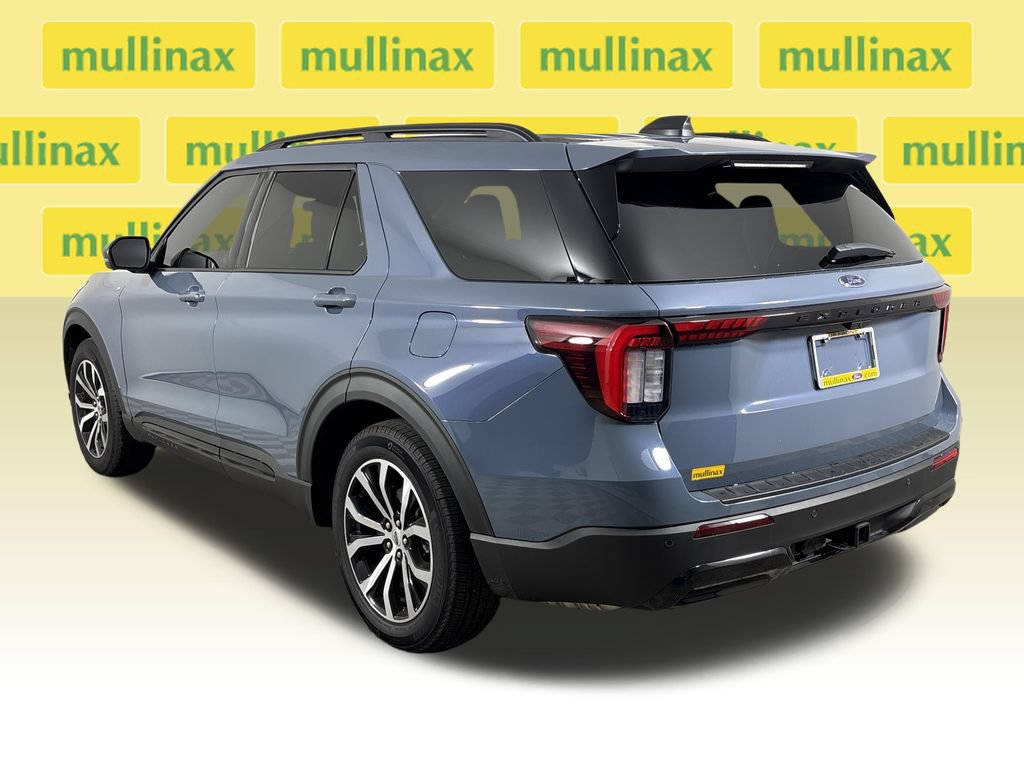 Certified 2025 Ford Explorer ST-Line RWD image 10