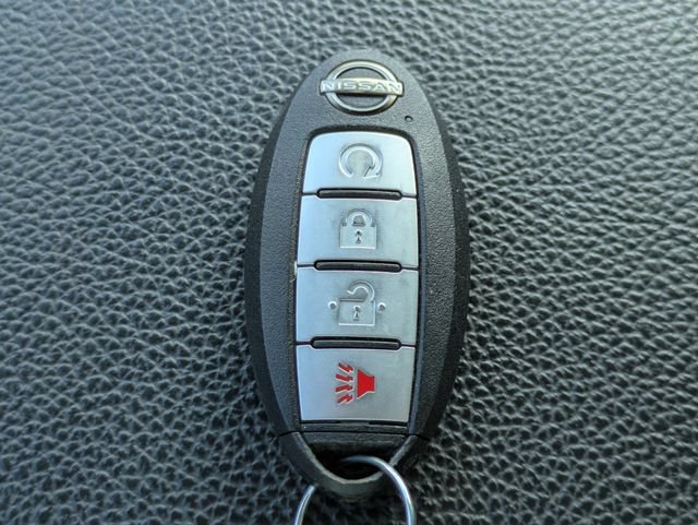 Used 2024 Nissan Titan PRO-4X w/ Pro-4x Convenience Package AWD/4WD image 29