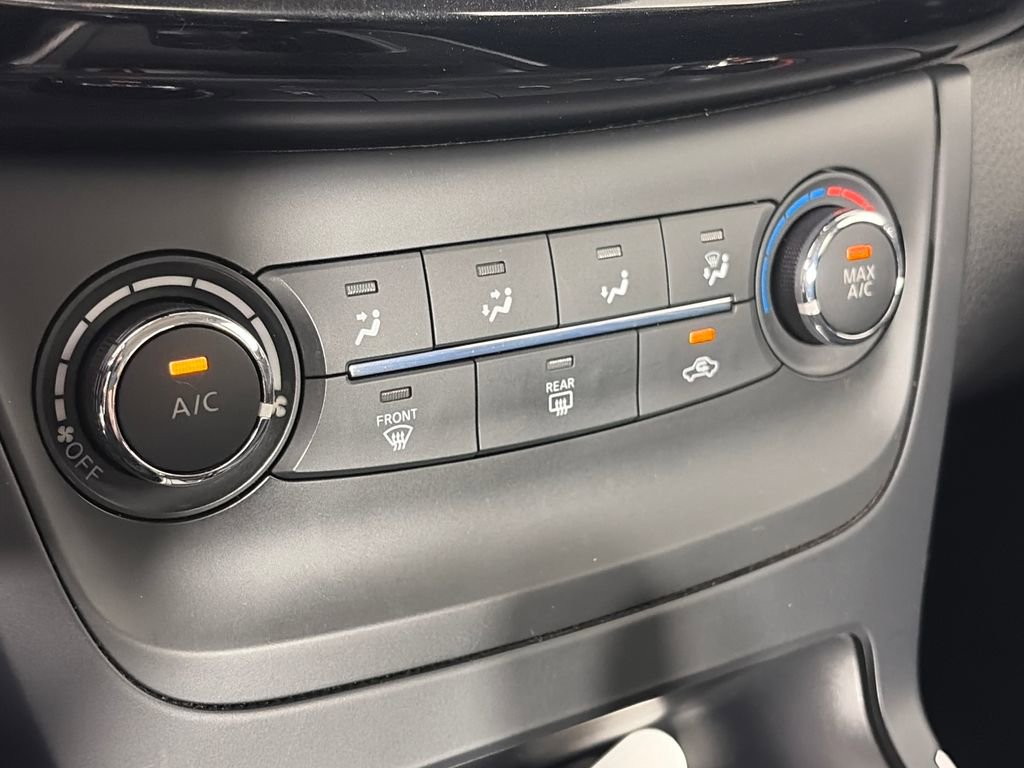 Used 2017 Nissan Sentra SV FWD image 21