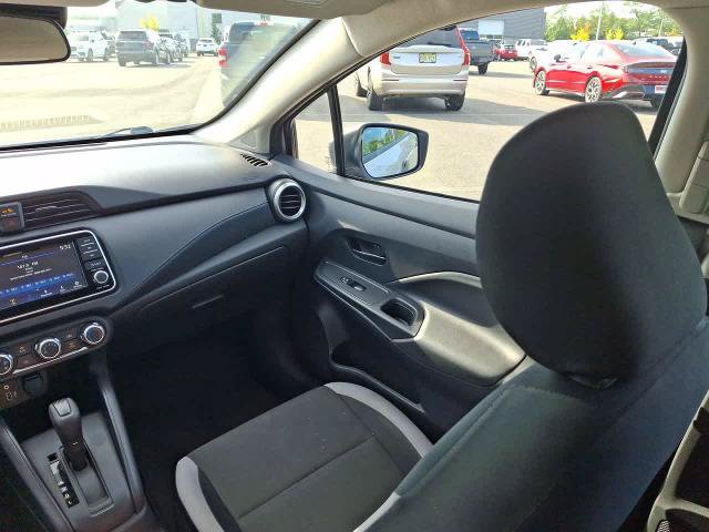 Used 2025 Nissan Versa S FWD image 11