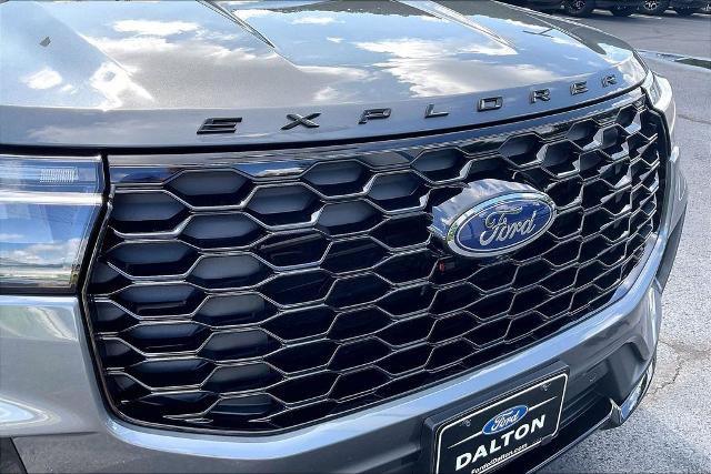 Certified 2025 Ford Explorer ST-Line w/ Premium Package RWD image 30