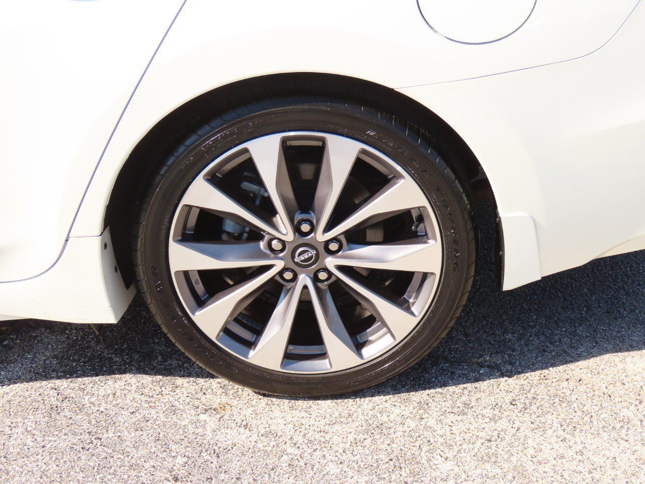 Used 2023 Nissan Maxima Platinum w/ Sport Mat Group image 17