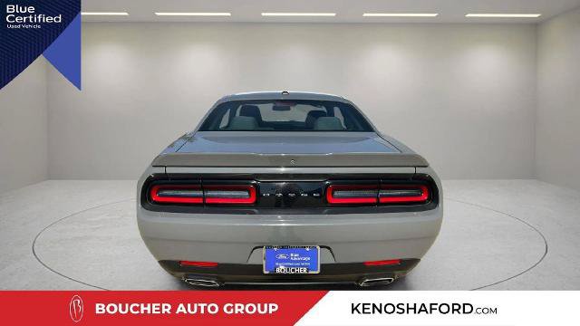 Used 2019 Dodge Challenger SXT RWD image 6