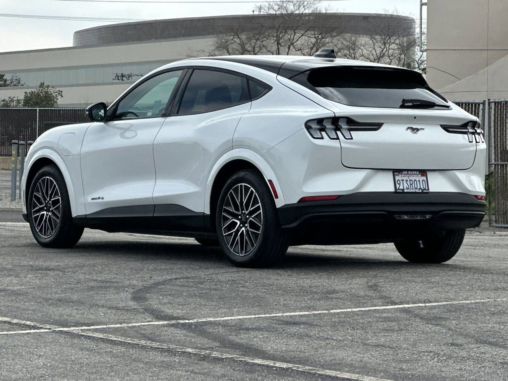 Certified 2025 Ford Mustang Mach-E Premium image 3