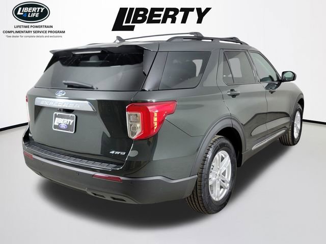 Certified 2023 Ford Explorer XLT image 3