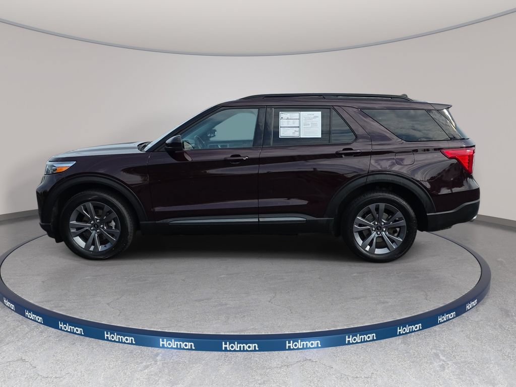 Certified 2023 Ford Explorer XLT w/ Equipment Group 202A AWD/4WD image 8