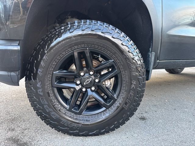 Used 2020 Chevrolet Silverado 1500 Custom Trail Boss w/ Custom Convenience Package AWD/4WD image 11