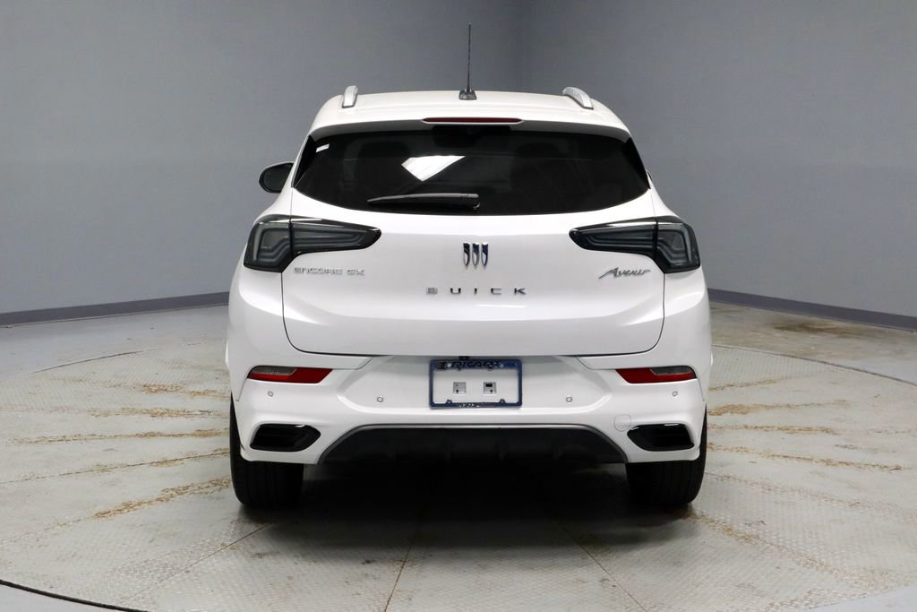 Used 2024 Buick Encore GX Avenir w/ Avenir Technology Package image 4