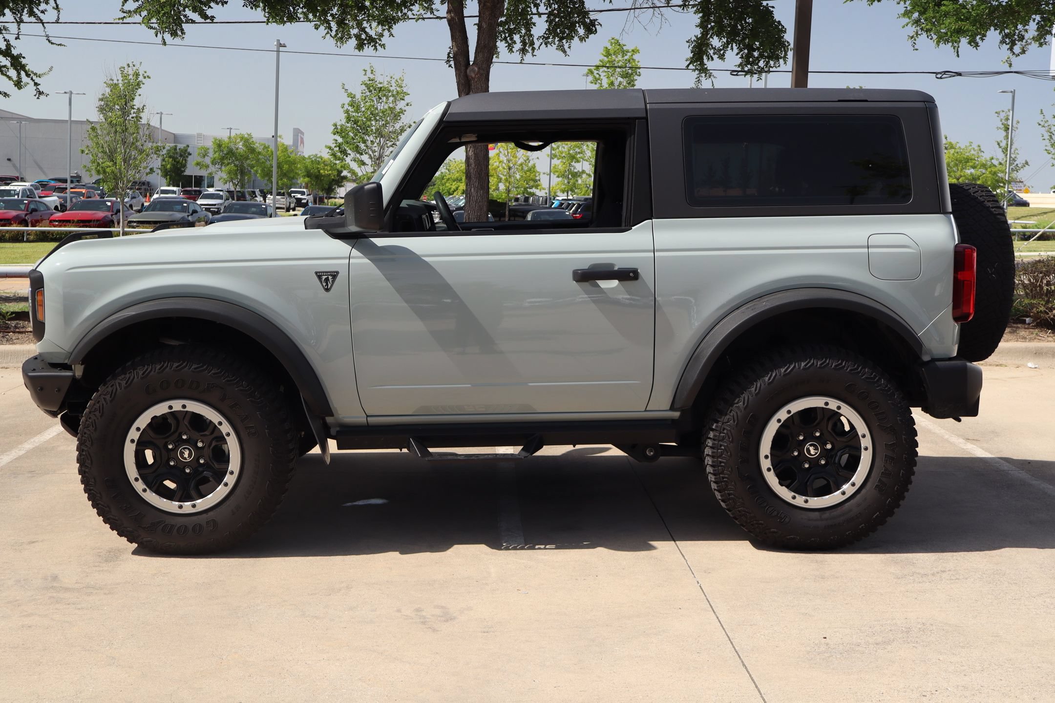 Certified 2022 Ford Bronco 2-Door w/ Sasquatch Package AWD/4WD image 7