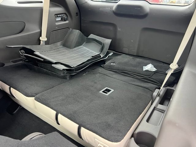Certified 2023 Ford Explorer Platinum w/ Technology Package AWD/4WD image 24
