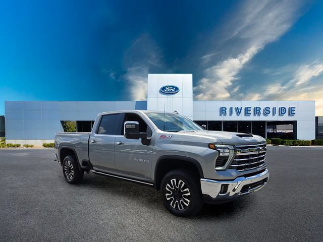 Used 2025 Chevrolet Silverado 2500 LTZ w/ LTZ Plus Package