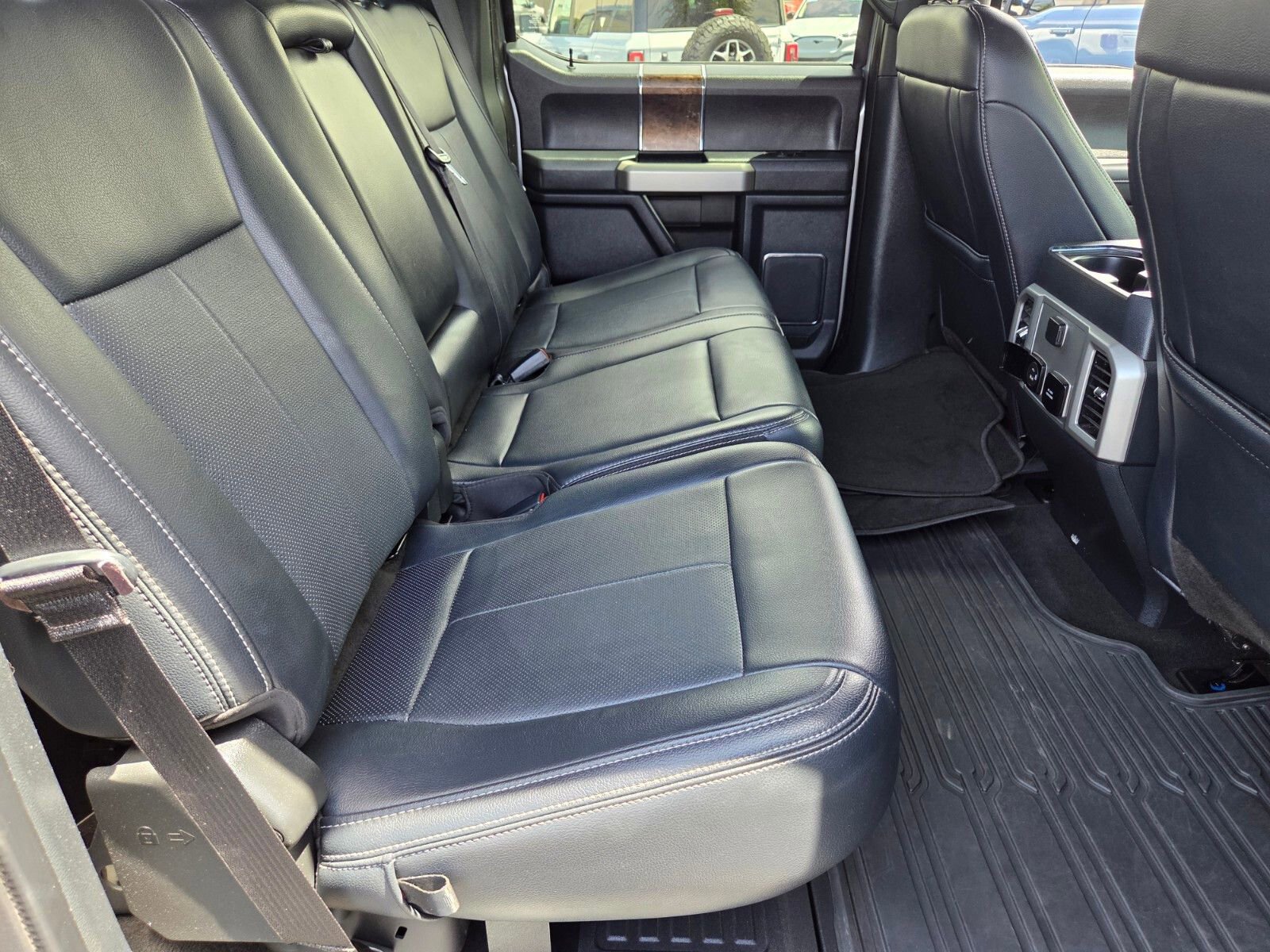 Certified 2022 Ford F250 Lariat w/ Lariat Ultimate Package AWD/4WD image 14