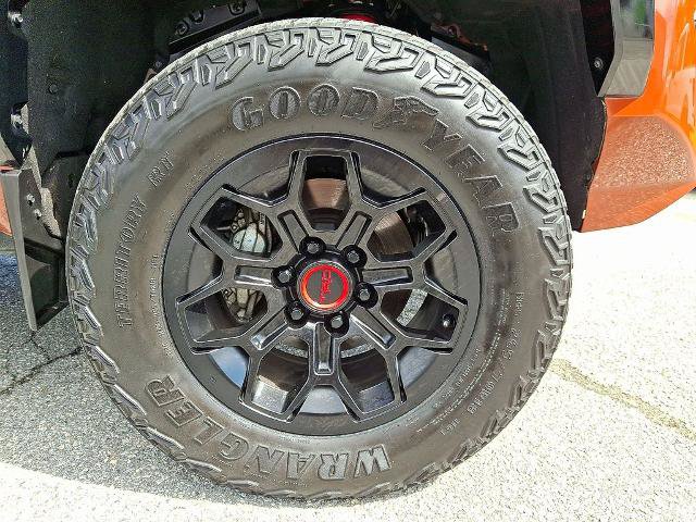 Used 2024 Toyota Tacoma TRD Pro AWD/4WD image 8