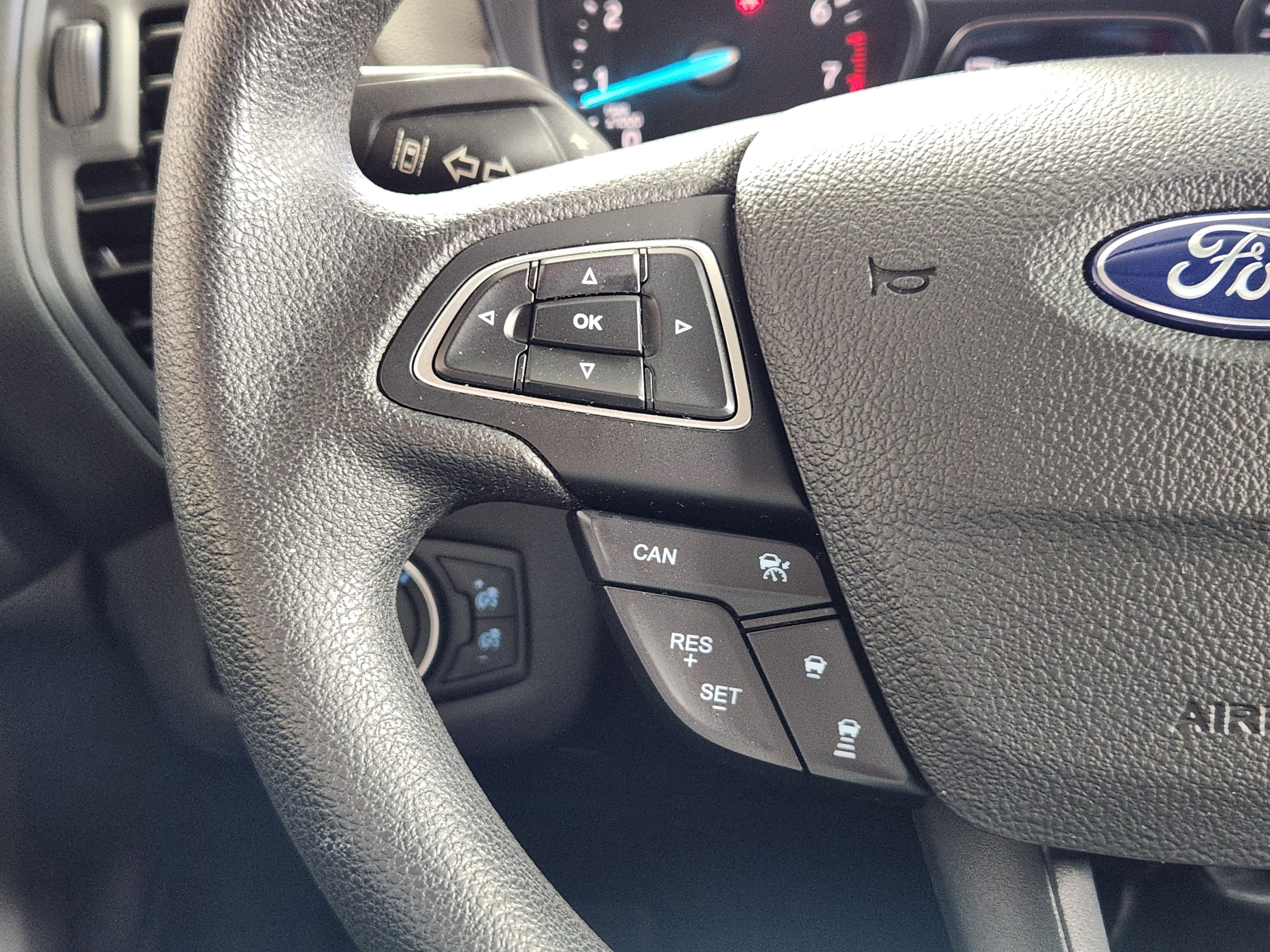 Certified 2018 Ford Escape SE w/ Ford Safe & Smart Package image 18