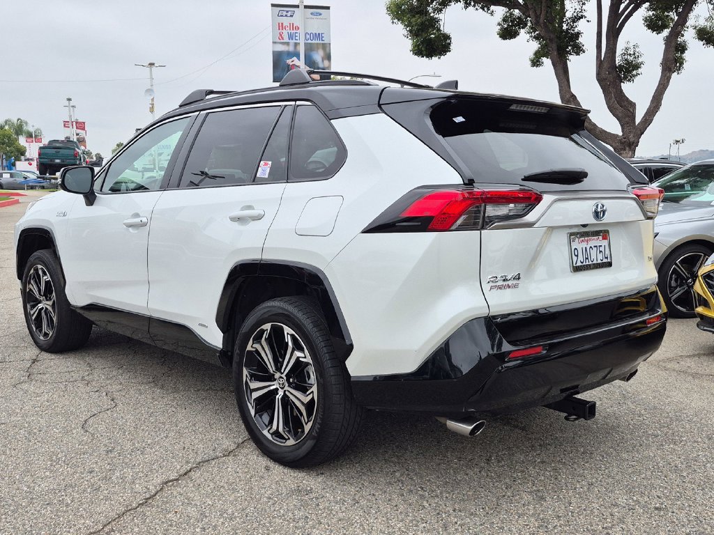 Used 2023 Toyota RAV4 XSE w/ Weather Package AWD/4WD image 4