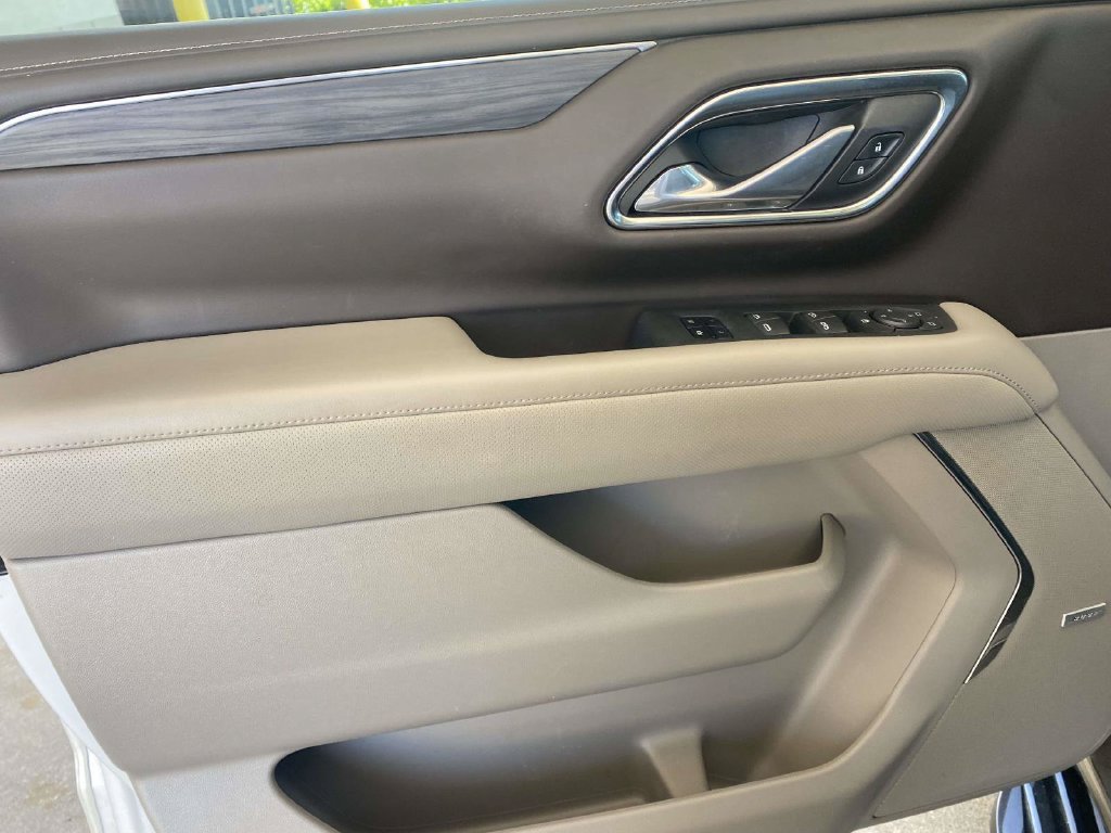 Used 2023 GMC Yukon XL SLT RWD image 14