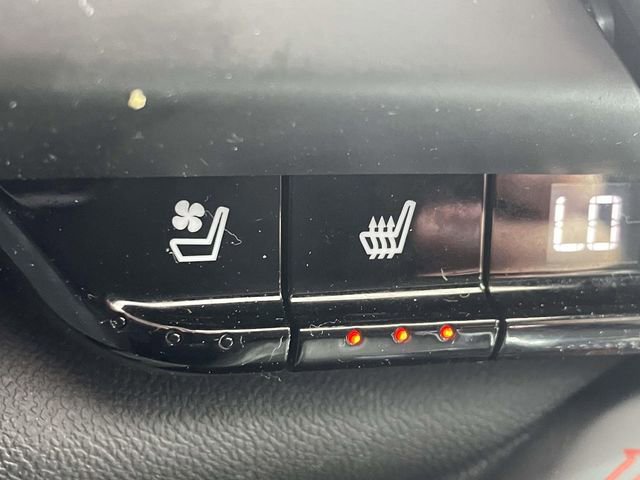 Used 2020 Chevrolet Camaro SS image 29