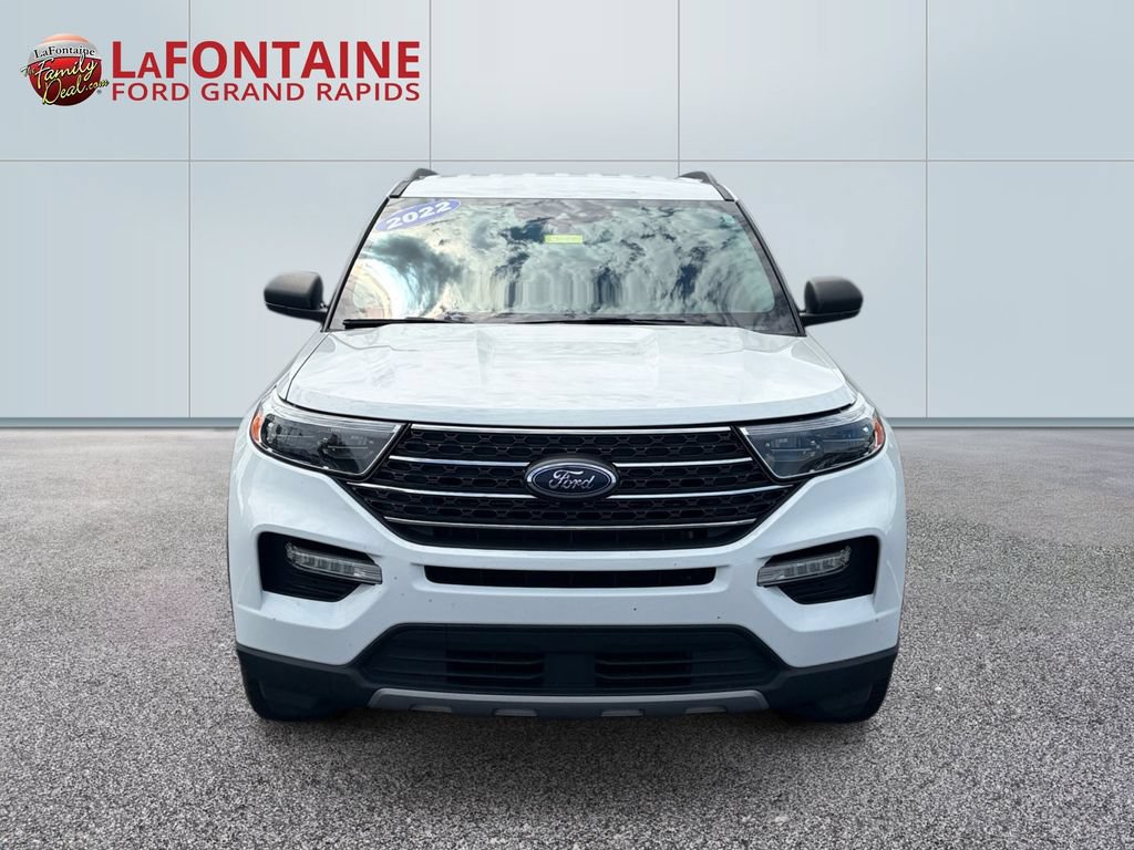 Certified 2022 Ford Explorer XLT w/ Equipment Group 202A AWD/4WD image 2