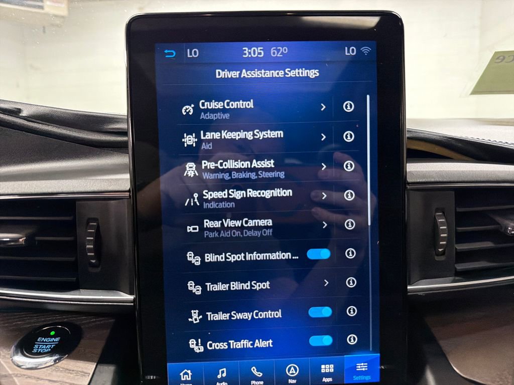 Certified 2020 Ford Explorer Platinum w/ Premium Technology Package AWD/4WD image 29