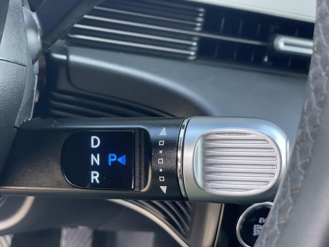 Used 2024 Hyundai Ioniq 5 SEL image 17