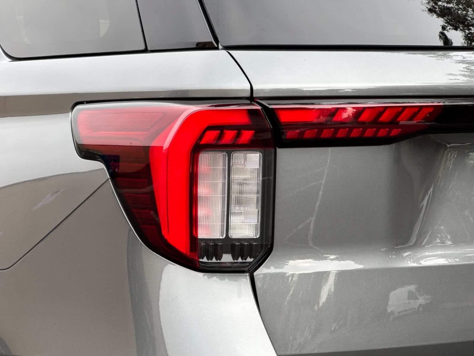 Certified 2026 Ford Explorer ST-Line w/ ST-Line Street Pack RWD image 29