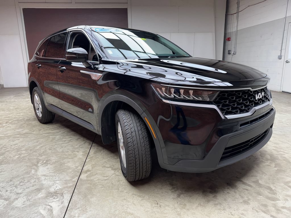 Used 2023 Kia Sorento LX AWD/4WD image 7