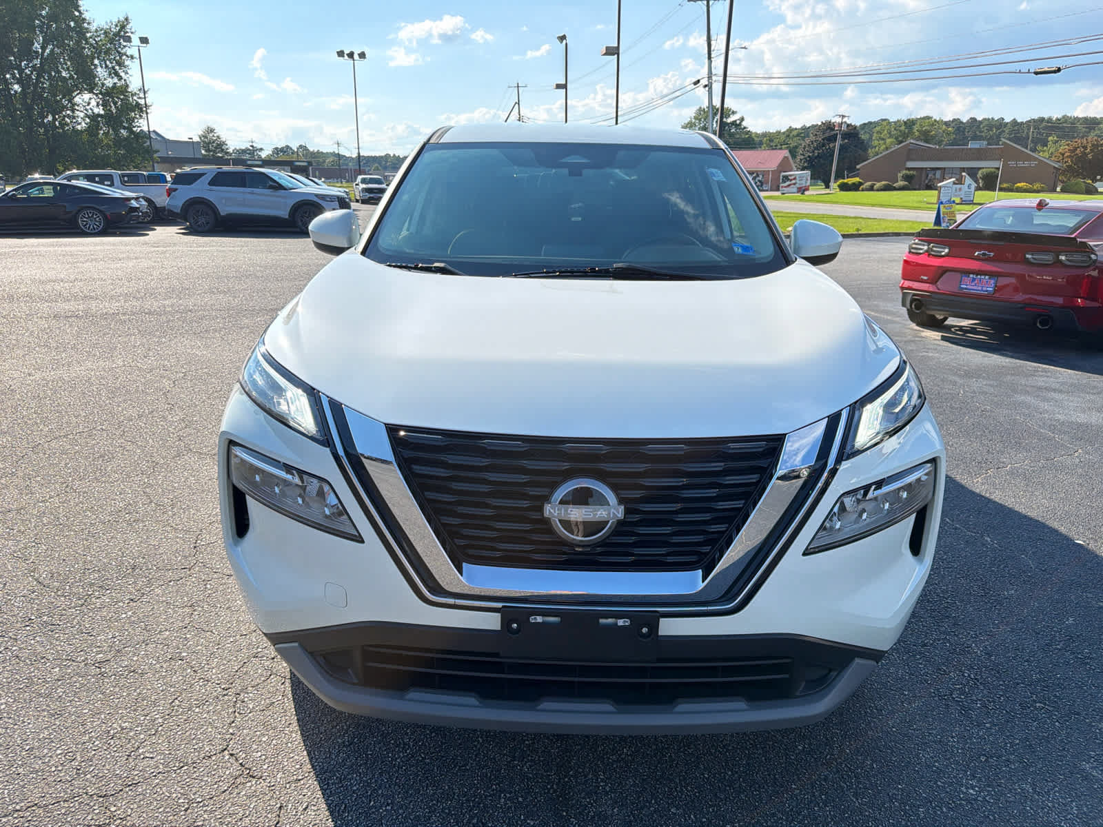 Used 2023 Nissan Rogue SV AWD/4WD image 8