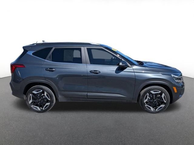 Used 2024 Kia Seltos SX w/ SX Sunroof Package image 4