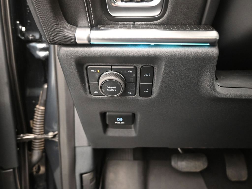 Certified 2025 Ford Expedition Platinum w/ Stealth Appearance Package image 41