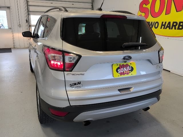 Certified 2018 Ford Escape SE AWD/4WD image 34