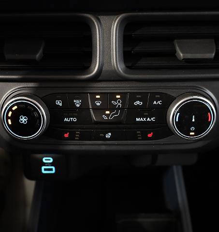 Certified 2024 Ford Maverick Tremor w/ Tremor Off-Road Package AWD/4WD image 15