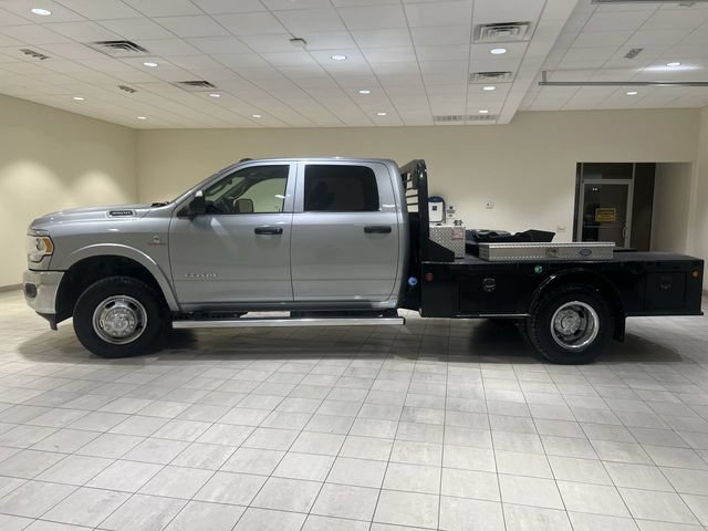 Used 2020 RAM 3500 Tradesman w/ Chrome Appearance Group RWD image 1